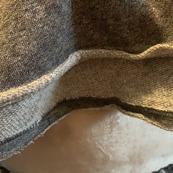 SO gray soft fleece tunic hoodie, v neck, pocket - Picture 12 of 12